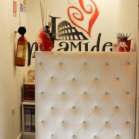 I Piramide 3* Roma