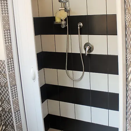 아이 피라미드 게스트하우스 로마