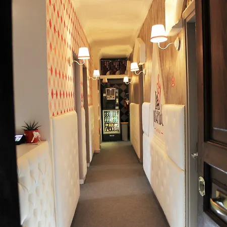 아이 피라미드 3* 로마