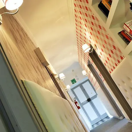 I Piramide Penzion Řím